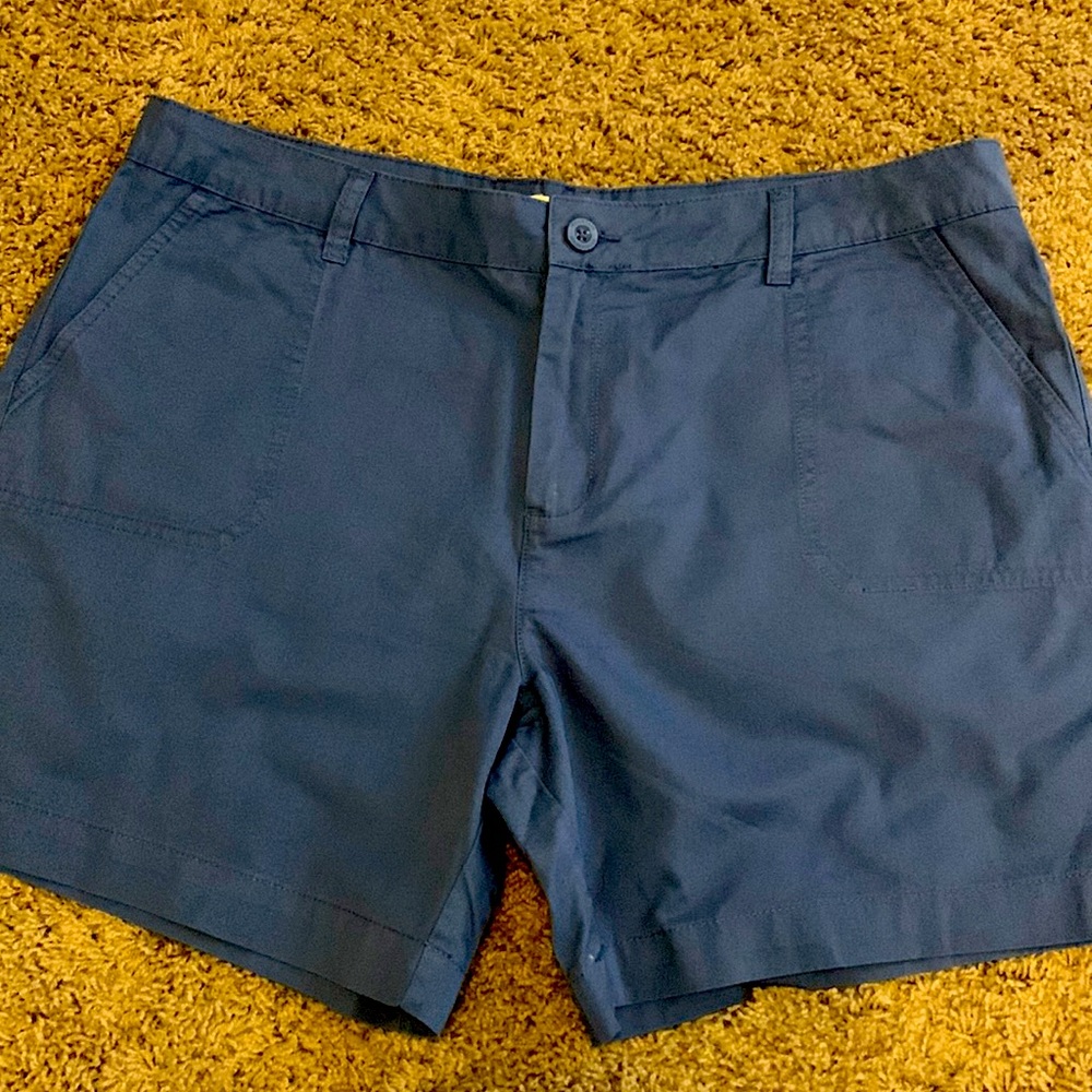 Dusty Blue. NWOT. 2 front pockets + 2 back pockets